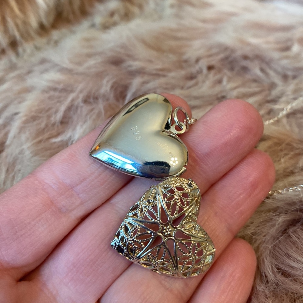Vintage heart locket - Picture 9 of 9